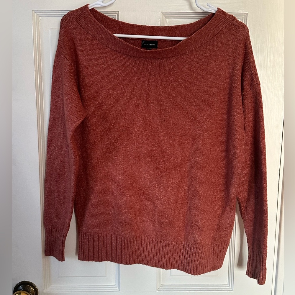 Buckle Black Women's Rust Sweater